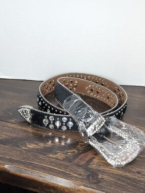 Atlas black Leather rhinestone Studs Embellished bling cowgirl belt 52" New